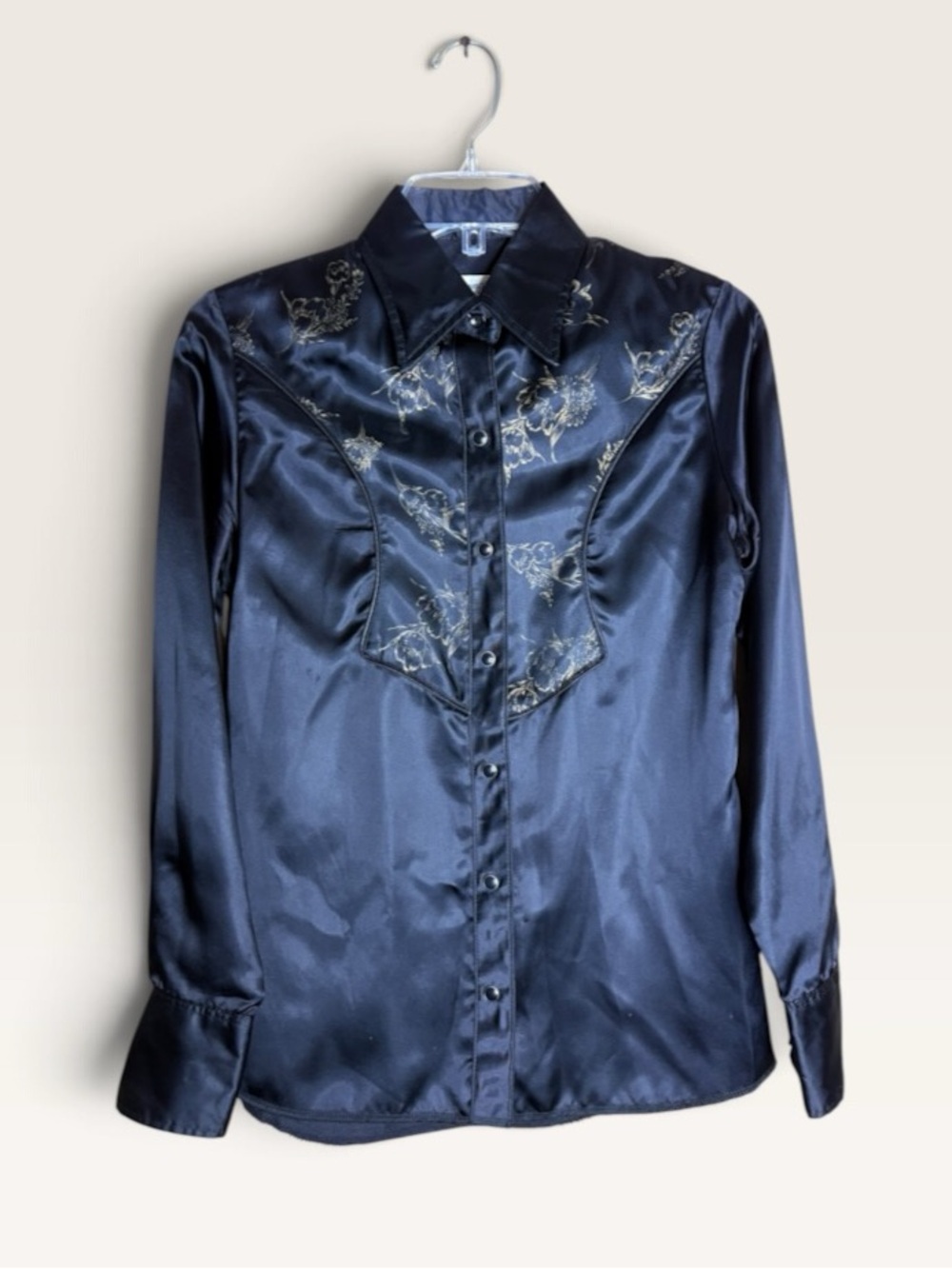 Vintage Wrangler Authentic Western Shirt for Females Size medium Black Satin Flo